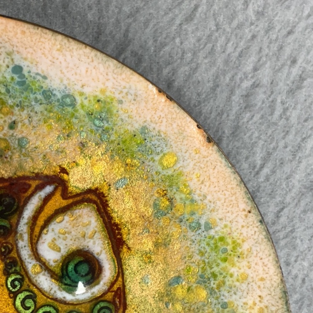 Phyllis Wallen Artistic Mid-Century Enamel on Copper “Fish” Design Glass Plate - Picture 6 of 15